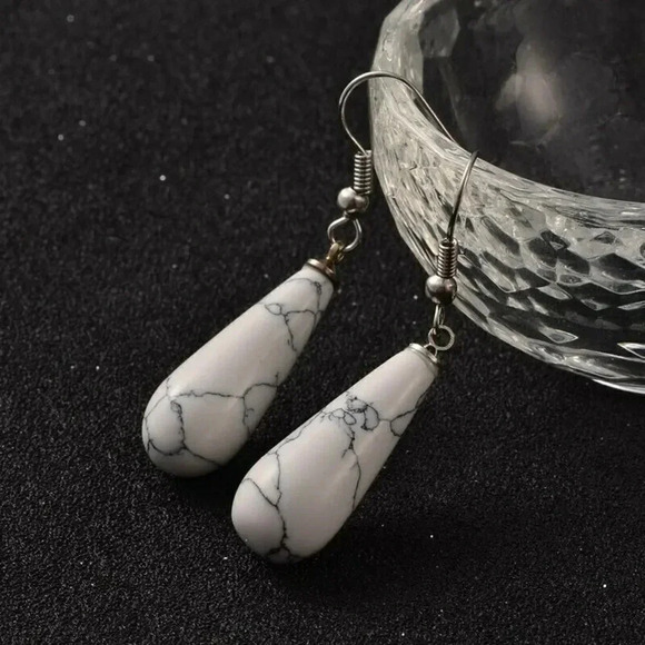 Handcrafted Minimalist Teardrop White Howlite Natural Gemstone Pendant Earrings - Picture 1 of 1